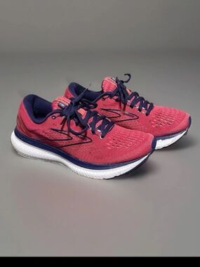 Brooks Glycerin 19 Red Women's Running Shoes Size 7.5B